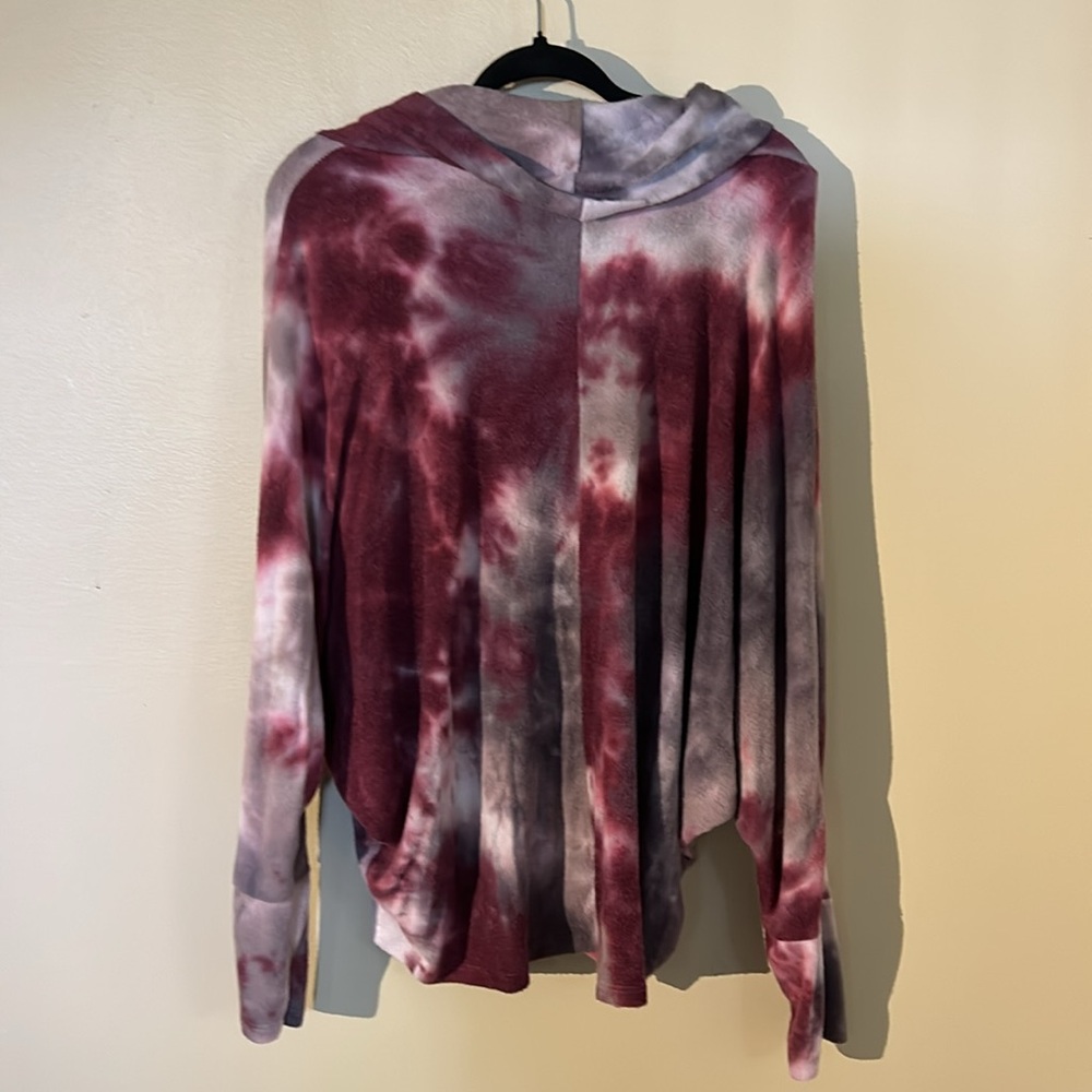 ENTI Sweater - Picture 2 of 4